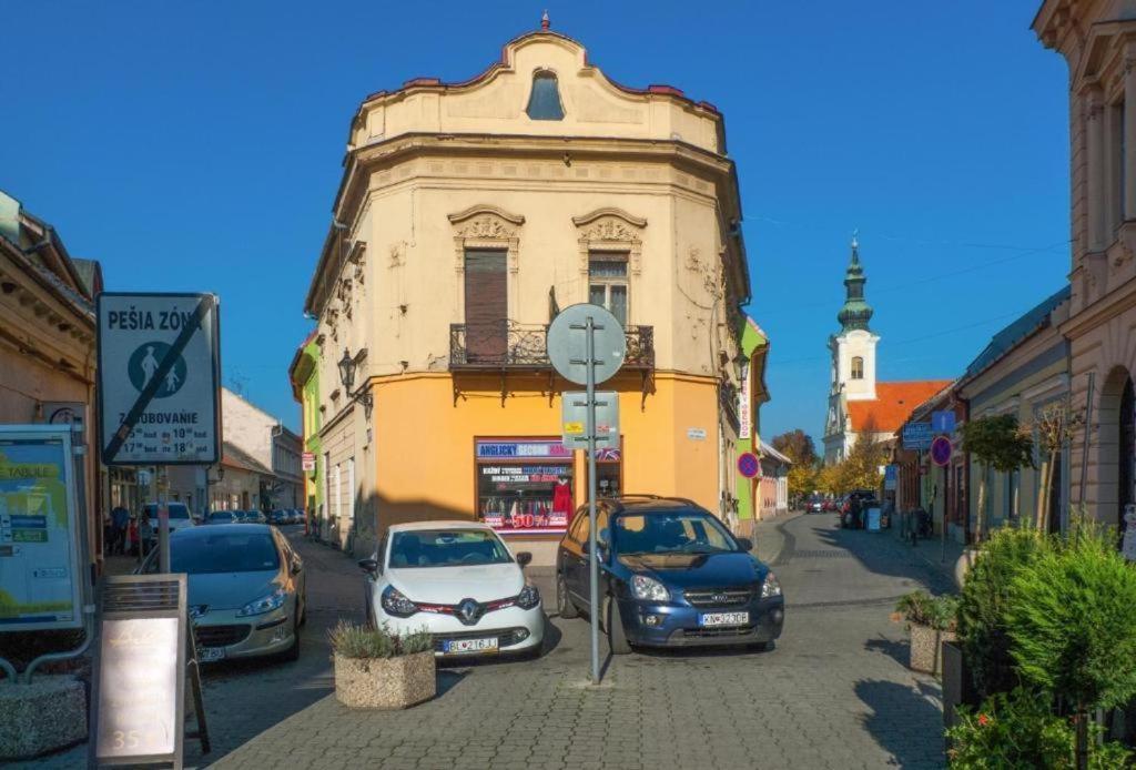 Apartmán Lara Komárno Exteriér fotografie